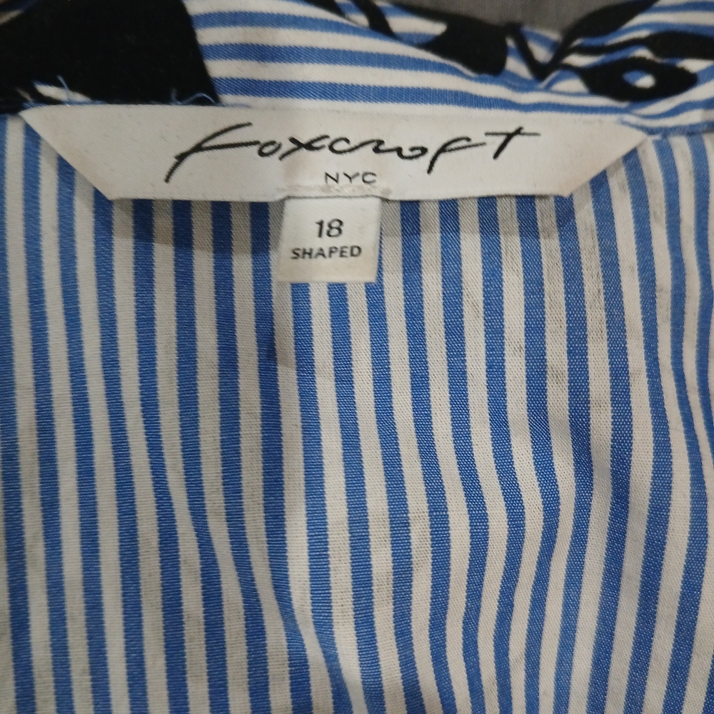 blouse - Picture 5 of 6